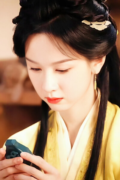 陈都灵