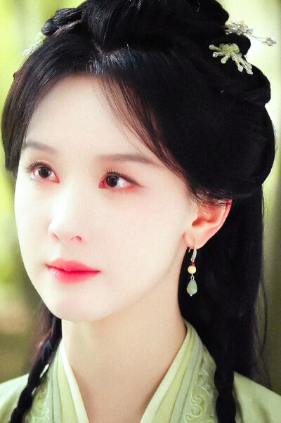 陈都灵