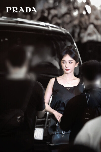 杨幂/Prada代言人