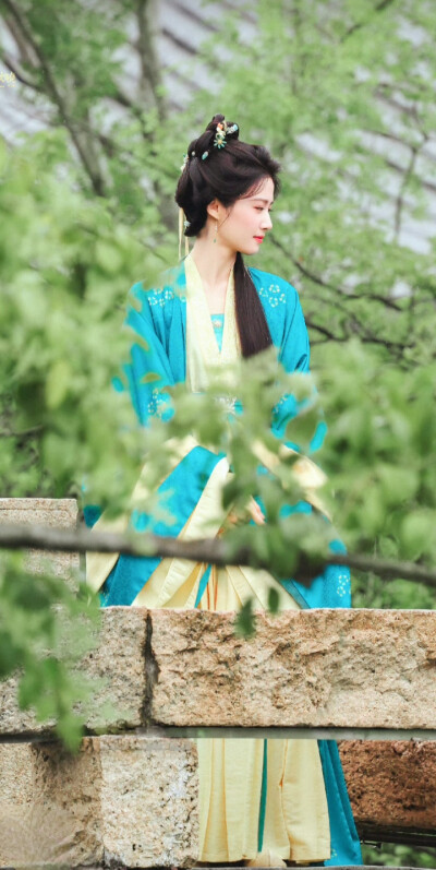 卢昱晓