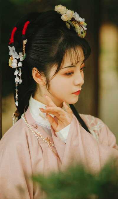 四月