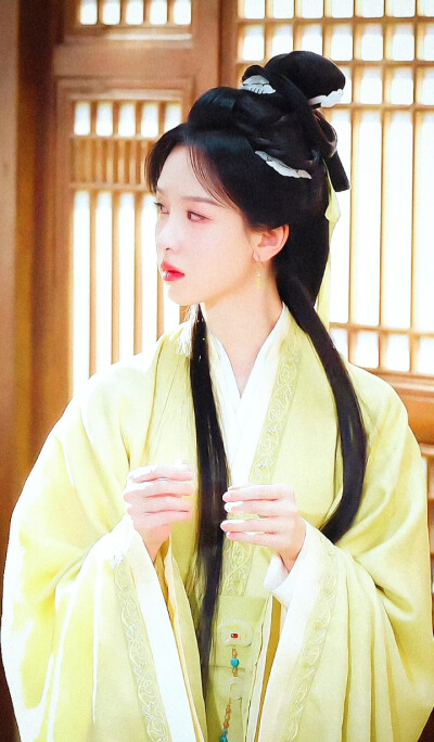 陈都灵