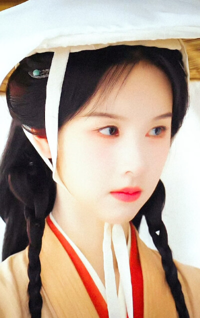 陈都灵