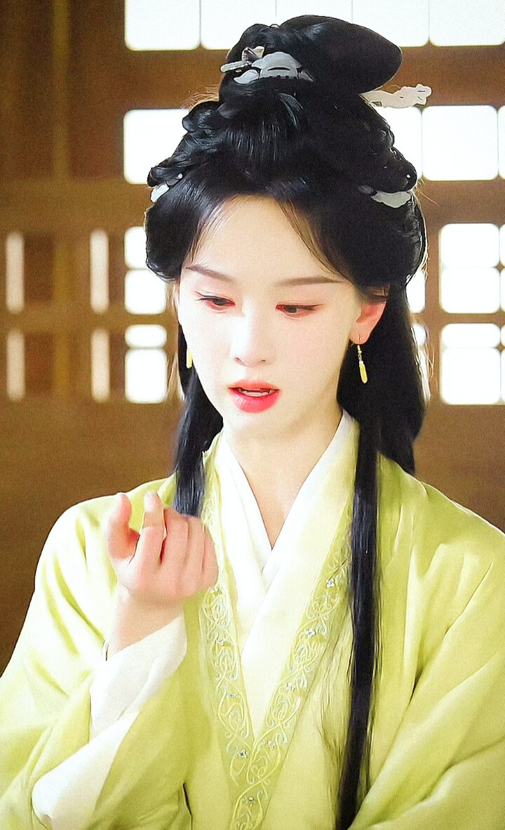 陈都灵