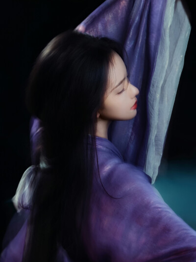陈都灵