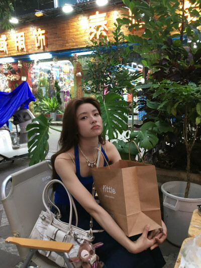 徐若晗