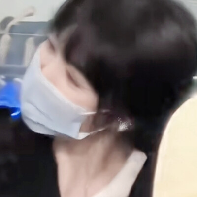 又翻到忘记传的小薇薇了