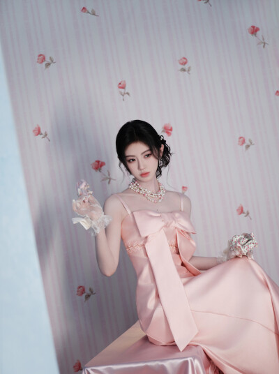 鞠婧祎