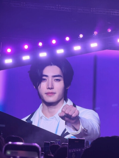 朴成训
cr xhs Juiceisthebest_