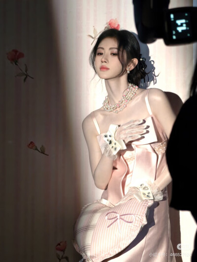 鞠婧祎