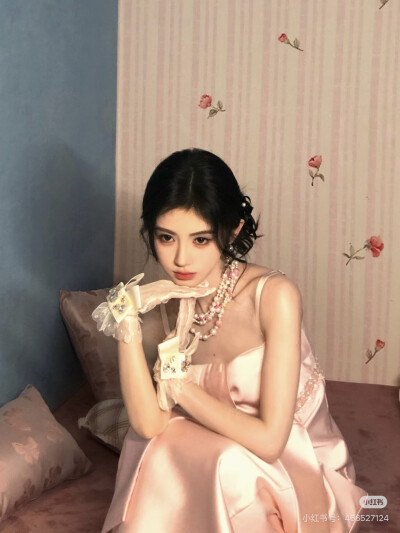 鞠婧祎