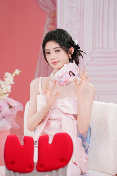 鞠婧祎