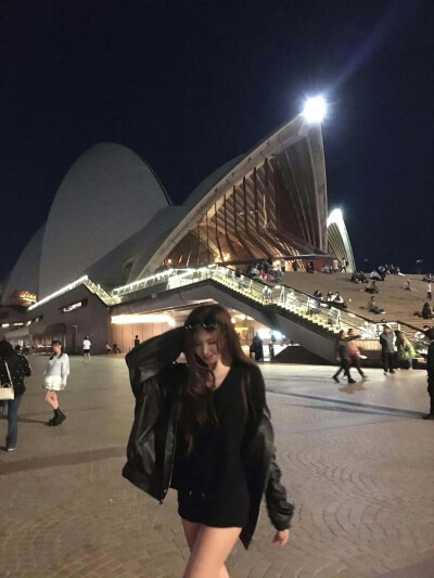 LIZ