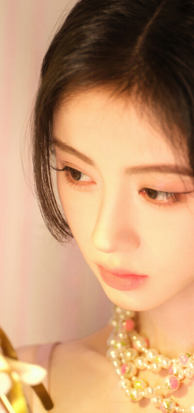 鞠婧祎