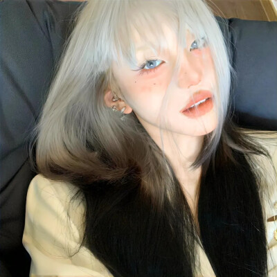 女头