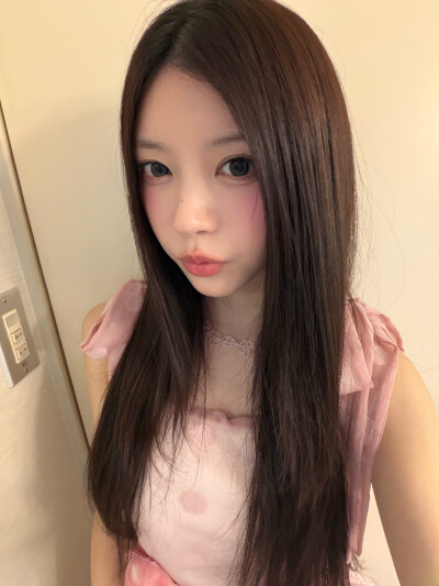 ILLIT moka境萌花