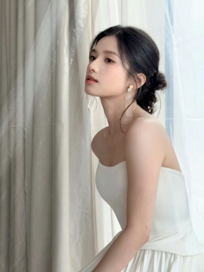 张婧仪