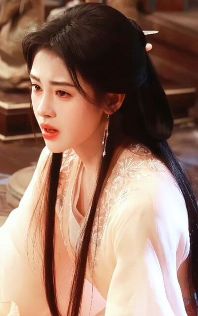 鞠婧祎