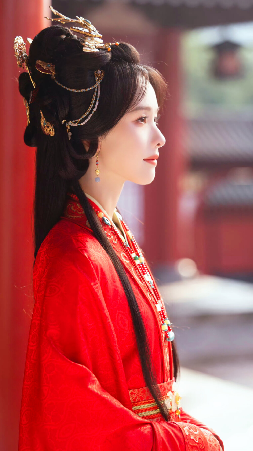 陈都灵