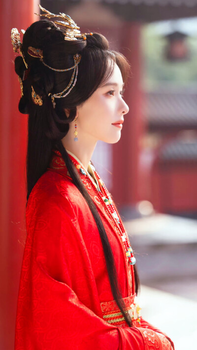 陈都灵