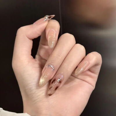 美甲