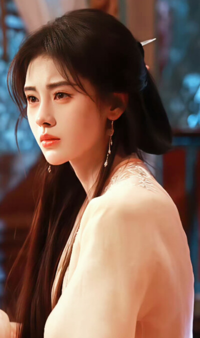 鞠婧祎
