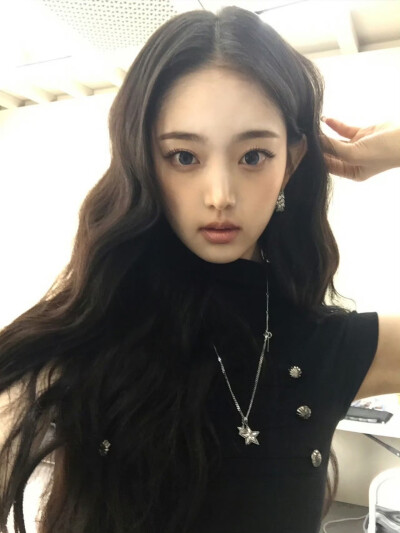 kiiikiii leesol李修旻