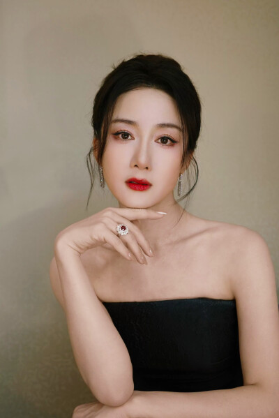 李依晓