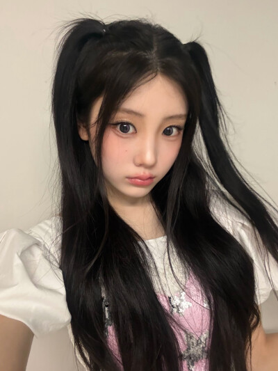 ILLIT wonhee李沅禧