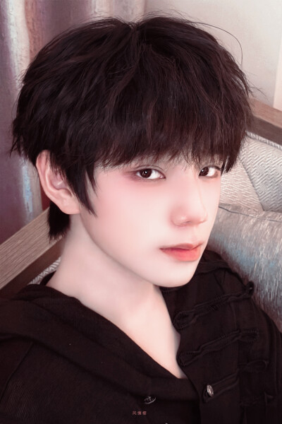 王橹杰