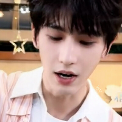 两颗缠绕的心