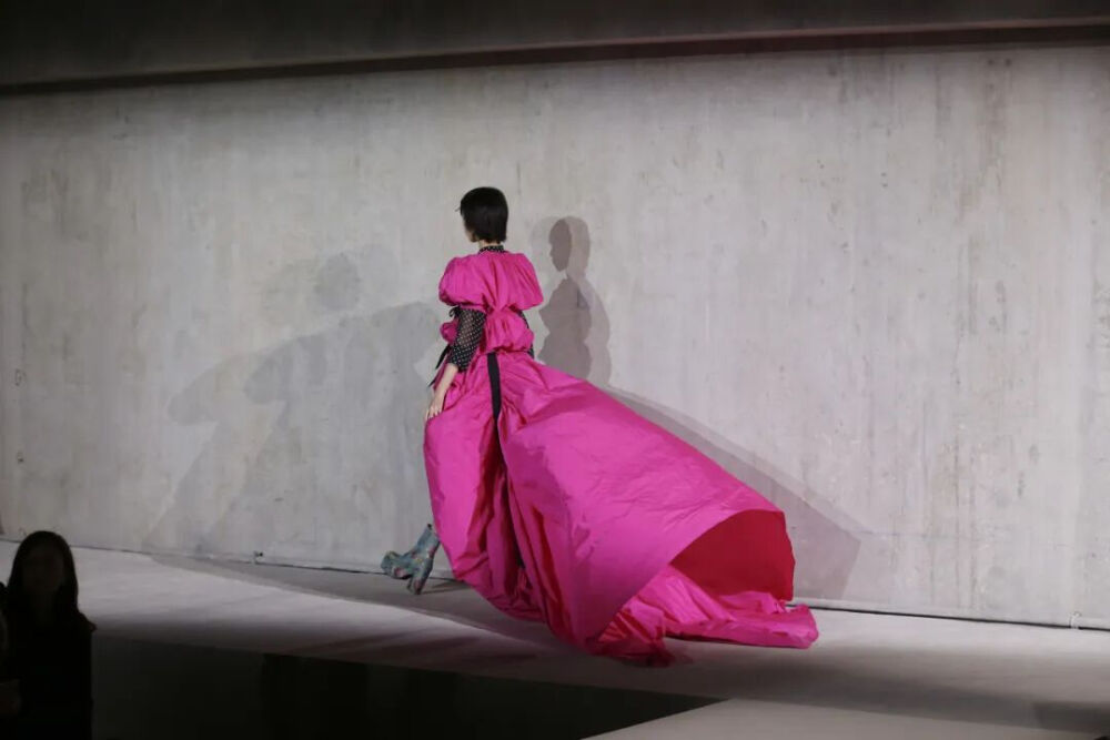 Dries Van Noten 2020春夏系列
© Photo/ Yannis Vlamos
