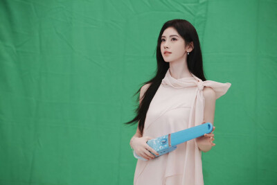 鞠婧祎