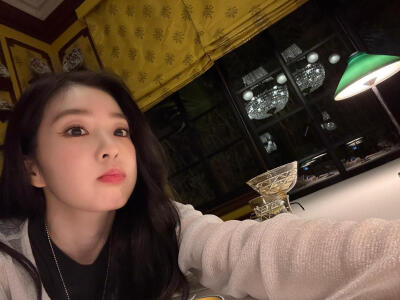 裴珠泫 irene