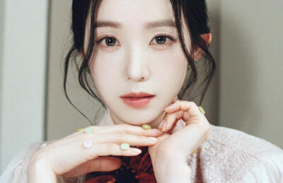 裴珠泫 irene