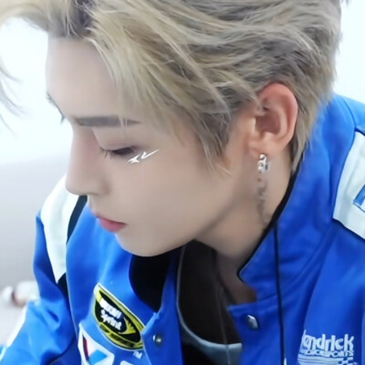 侯明昊