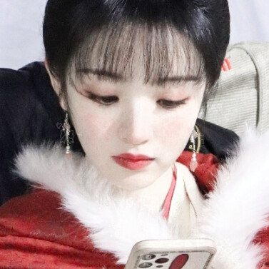 李薇