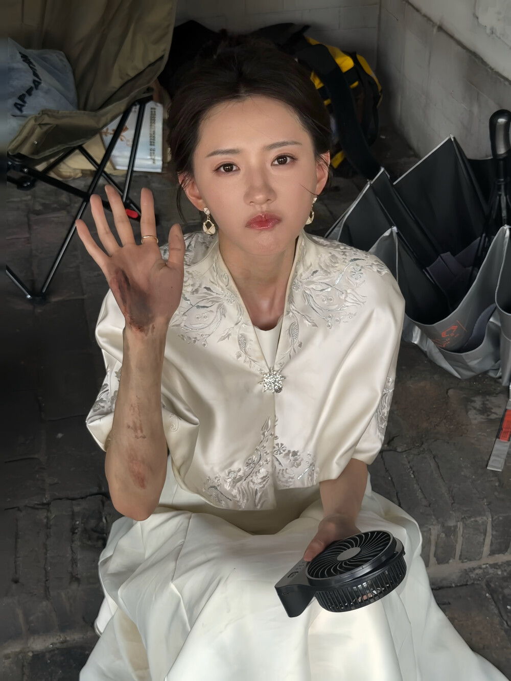 春霆念未央
