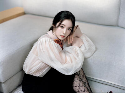 裴珠泫 irene
