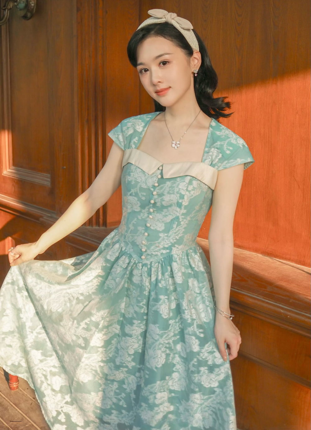 春霆念未央
