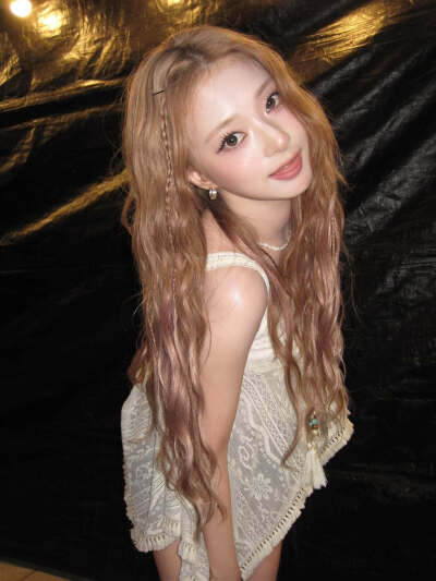 李娜炅