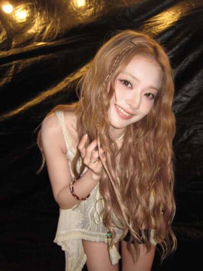 李娜炅