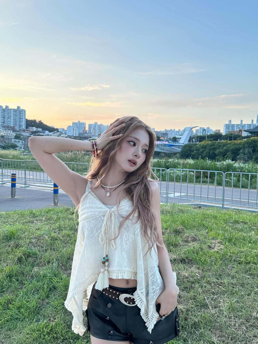 李娜炅