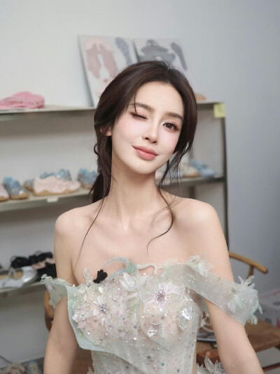 杨颖