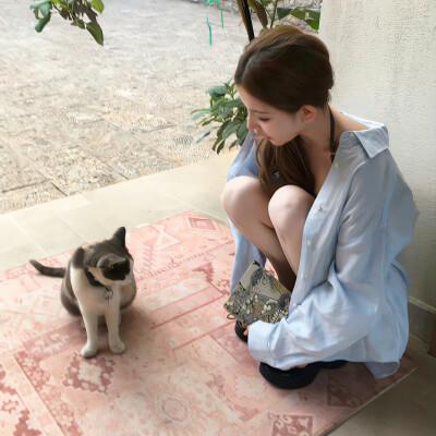 悄悄退场