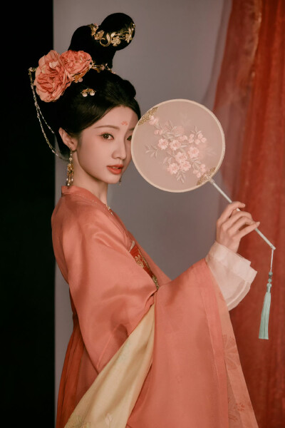 黄羿