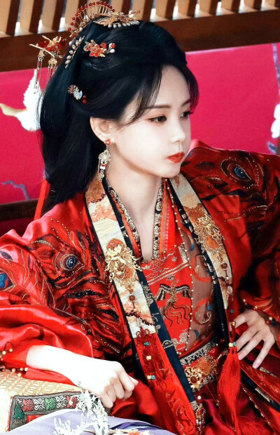 李一桐