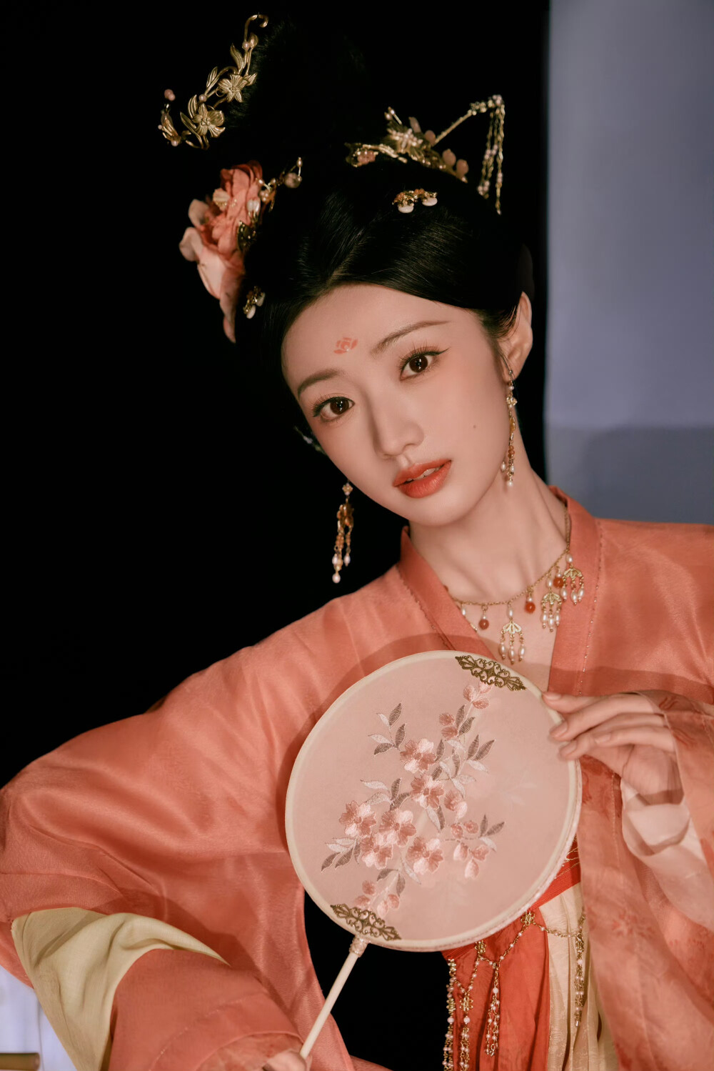 黄羿