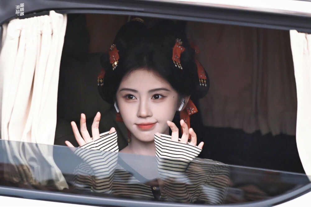 鞠婧祎