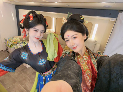 鞠婧祎